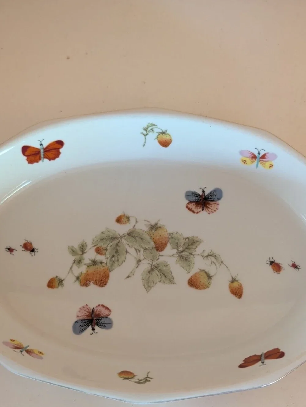 4 pcs.Oven To Table, White Ceramic Fruit & Butterfly. 7124-7122-6070-6970.